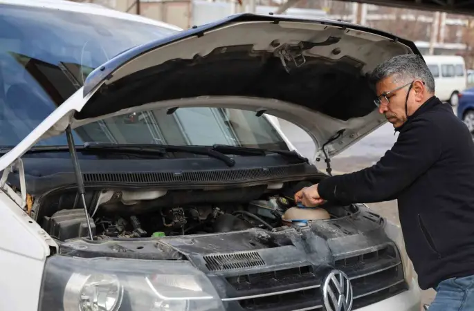 Kırşehir’de oto marketlerde kış ürünlerine talep arttı
