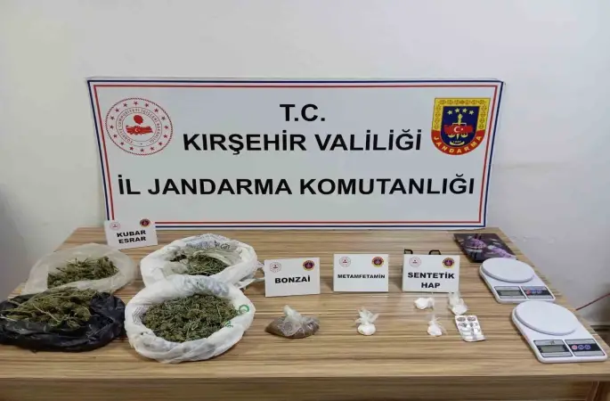 Kırşehir’de uyuşturucu tacirine suçüstü
