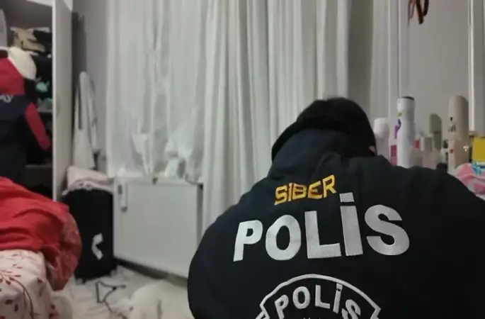 Kocaeli’de çocukların müstehcen görüntülerini depolayan 12 şüpheli tutuklandı
