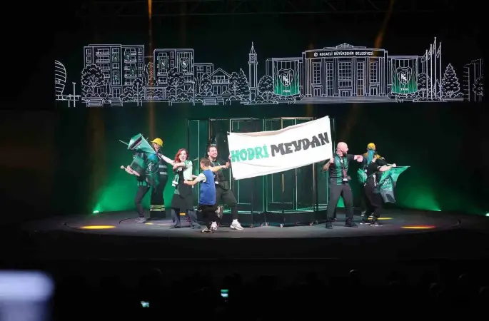 Kocaelispor’un 60. yılında "Efsane Forma" tiyatro oyunu sahnelendi
