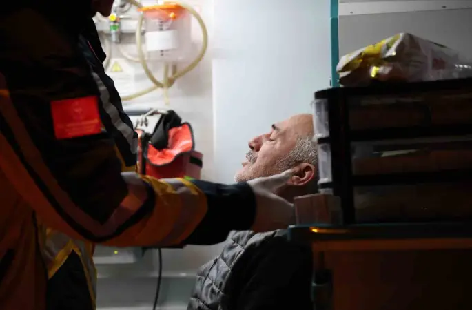 Kombi bacası yerinden çıktı: 8 kişi doğal gazdan zehirlendi
