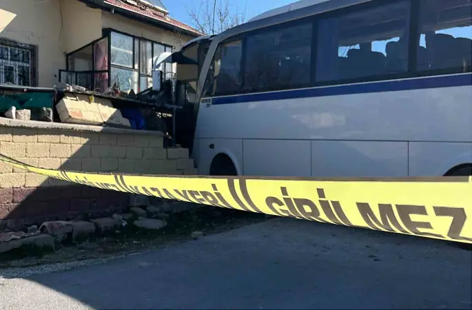 Konya’da kazada yaralanan 13 yaşındaki öğrenci kurtarılamadı
