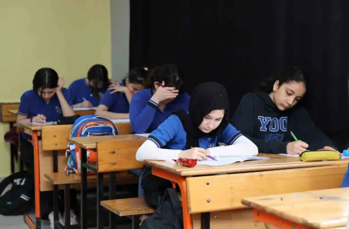 Körfez’de 4 bin 777 öğrenciye ücretsiz deneme sınavı desteği
