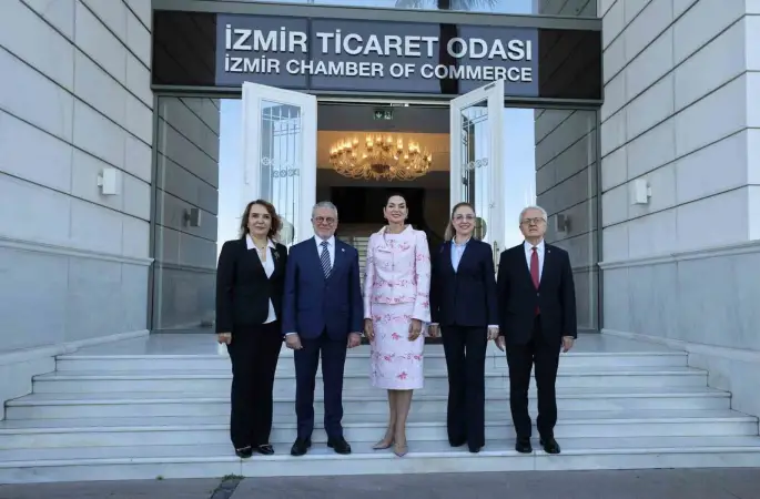 Kosta Rika First Lady’si Zeikate’den İzmir Ticaret Odası’na ziyaret
