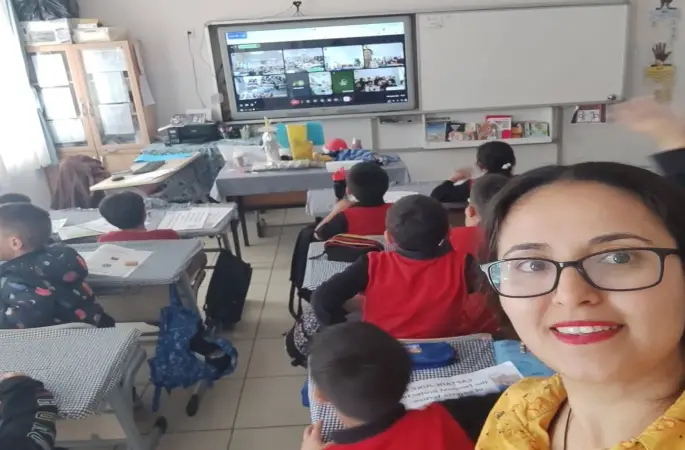 Köyceğiz Yangı İlkokulu öğrencileri 10 ülkeyle iletişim kurdu
