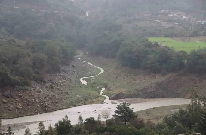 Kozan’da sağanakla birlikte kuruyan kaynaklar yeniden canlandı
