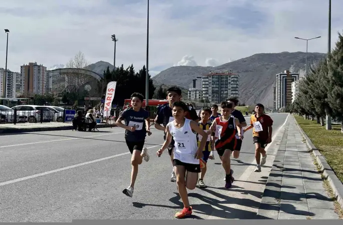 Kros Ligi’nde Spor A.Ş’den önemli dereceler
