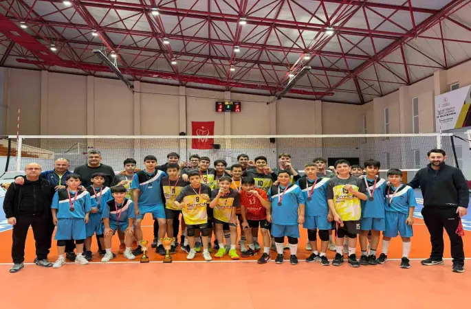Küçük Erkekler Voleybol Süper Ligi maçları tamamlandı
