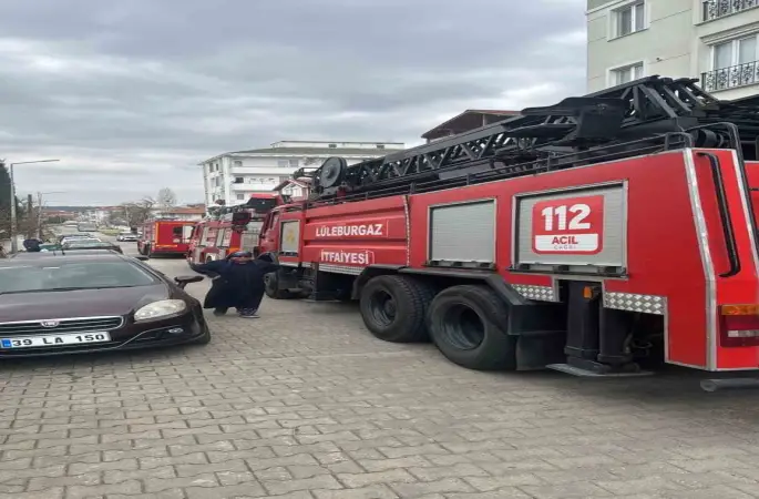 Kurutma makinesinden çıkan duman paniğe neden oldu
