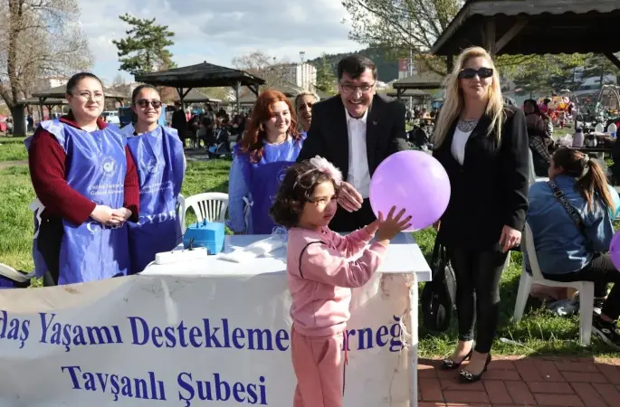 Kütahya’da Romanlar Günü coşkusu Kent Park’ta yaşandı
