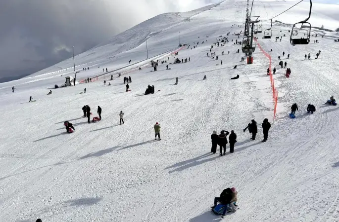 Ladik Akdağ Kayak Merkezi’ne yoğun ilgi
