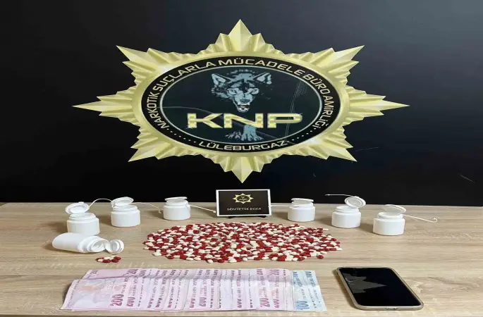 Lüleburgaz’da 335 adet sentetik ecza ele geçirildi: 1 tutuklama
