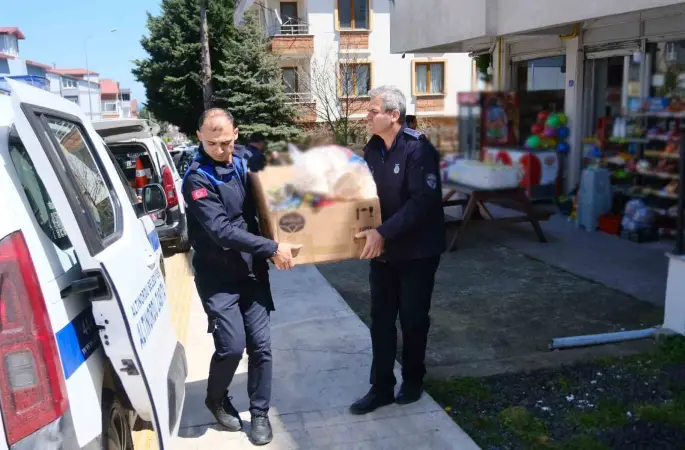 Mahalle bakkalları ve marketlere denetim: Yüzlerce tarihi geçmiş ürün toplandı
