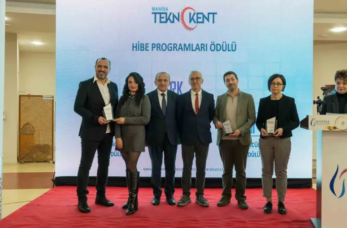 Manisa CBÜ TEKNOKENT’e destek sağlayan firmalara ödül
