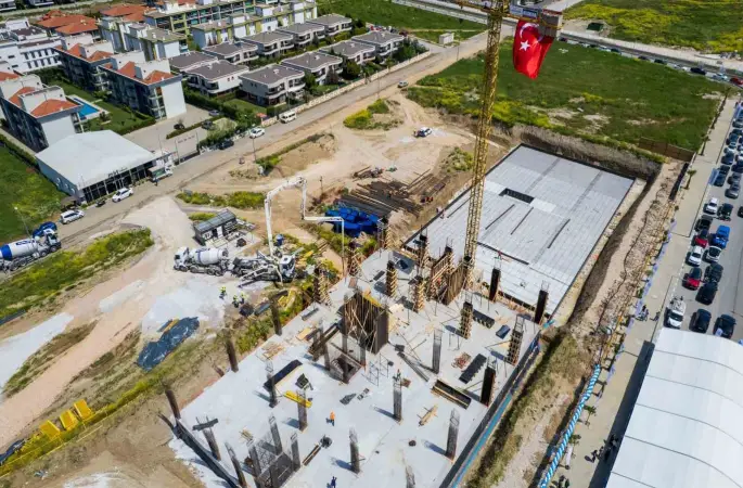Manisa’da iş dünyasının yeni prestij merkezi Work&Life için ilk kazma vuruldu
