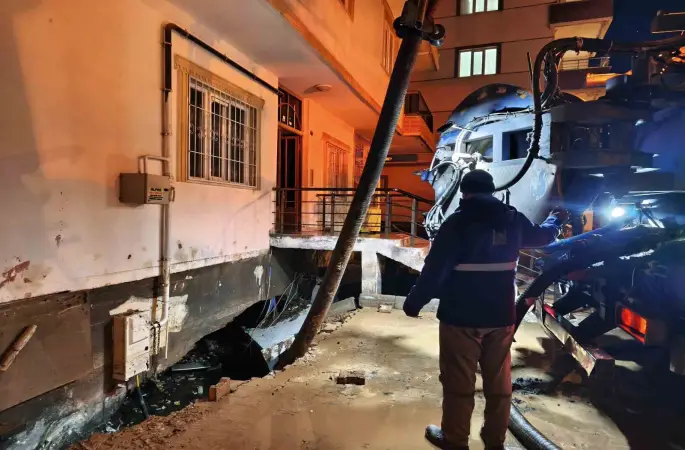 Mardin Büyükşehir Belediyesi ve MARSU’dan sel seferberliği
