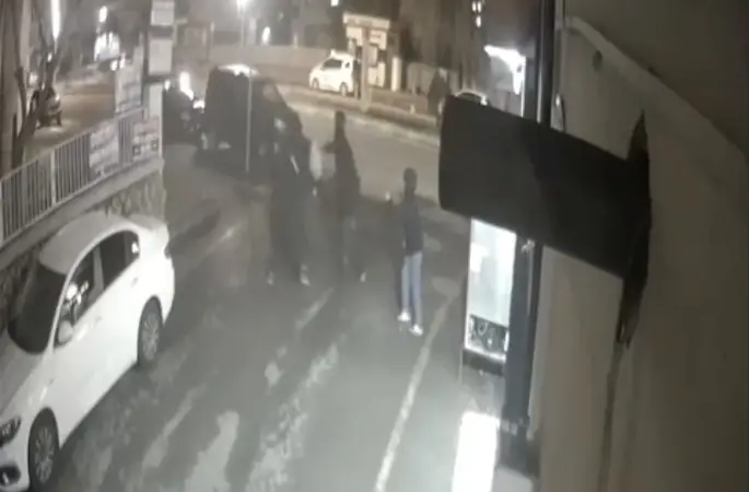 Mardin’de 1 kişinin yaralandığı silahlı kavga kameraya yansıdı
