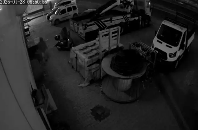 Mardin’de motosiklet hırsızlığı kamerada
