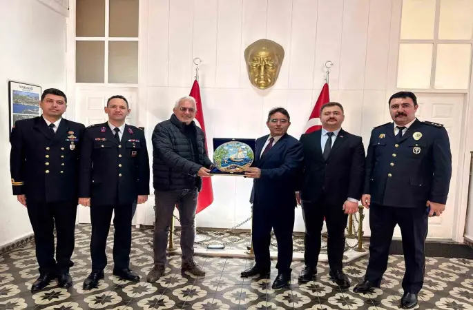 Marmaris’te 44 yıldır doğa için emek veren çevreciye, Kaymakam Kaya’dan takdir belgesi
