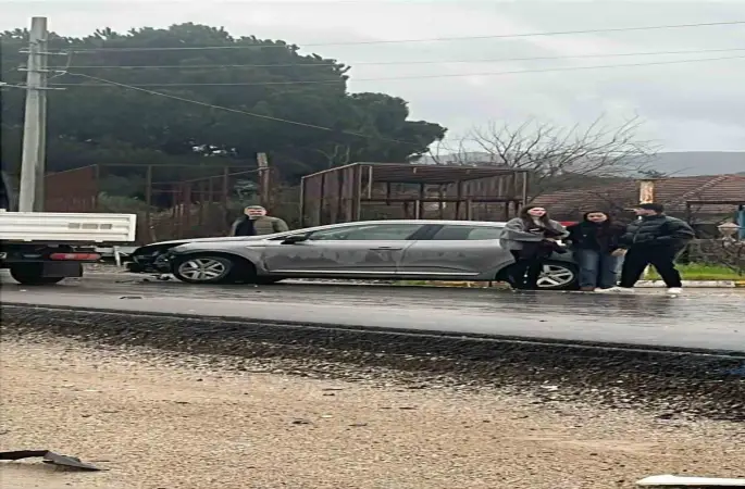 Marmaris’te otomobil ile motosiklet çarpıştı: 1 yaralı
