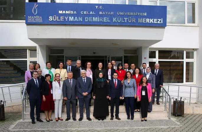 MCBÜ’de "21. yüzyılda kadın ve sağlık" konuşuldu
