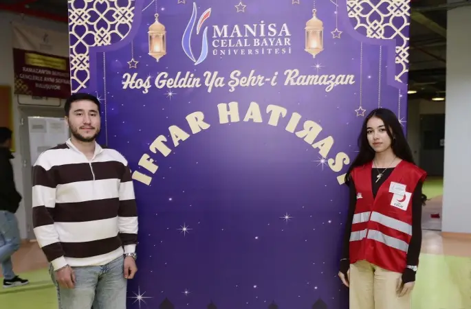MCBÜ’lü öğrenciler ramazanın ilk iftarında aynı sofrada buluştu
