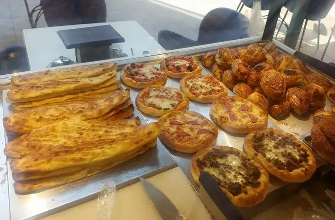 Meşhur Sarıyer Börekçisi’nde tek tırnaklı etine rastlandı