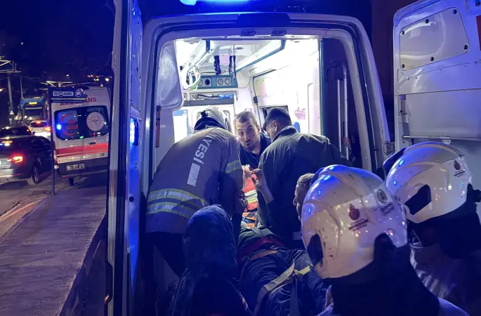 Metro çalışması sırasında iskele çöktü: 1 ölü, 2 yaralı