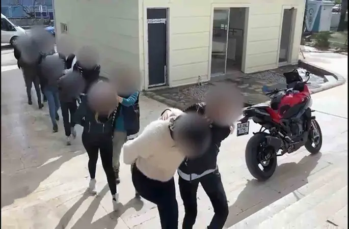 Milas’ta uyuşturucu operasyonu: 5 tutuklama
