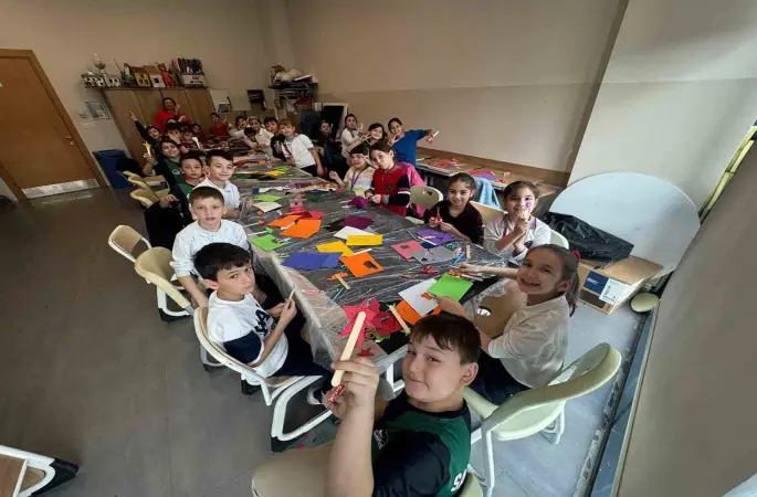 Minik öğrenciler mutfak ve tasarım atölyelerinde deneyim kazandı
