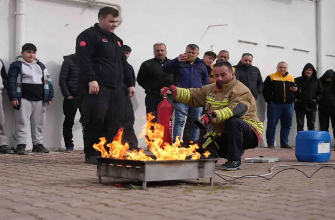 Minikler acil durum ve müdahale yöntemlerini öğrendi
