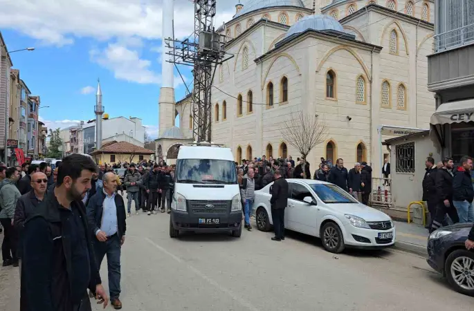 Motosiklet kazasında ölen genç defnedildi
