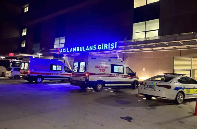 Motosiklet sürücüsü askeri personel ağır yaralandı
