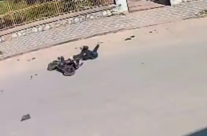 Motosiklet sürücüsü ölümden döndü
