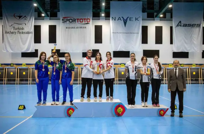 Muğla Büyükşehir okçularından kış kupasında iki Gümüş madalya
