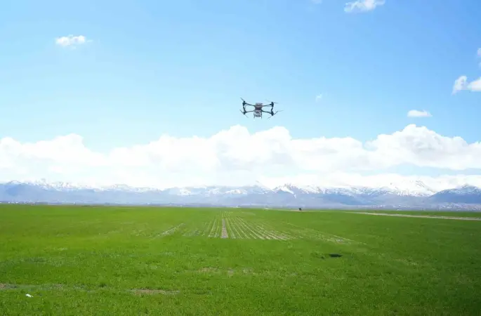 Muş’ta 42 bin dönümlük tarım arazisi dron ile gübrelendi
