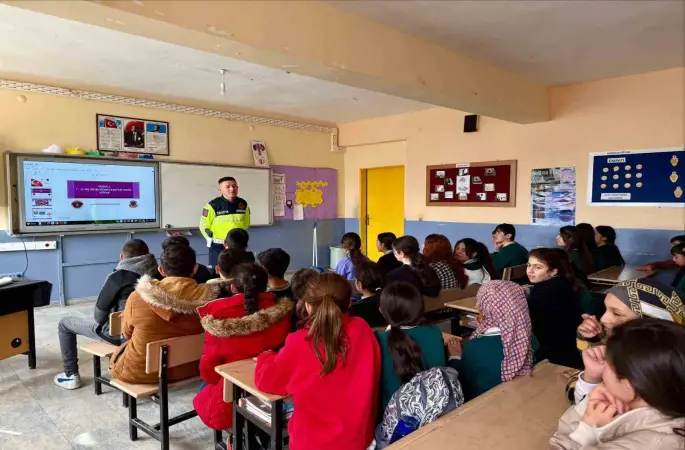 Muş’ta öğrencilere trafik eğitimi
