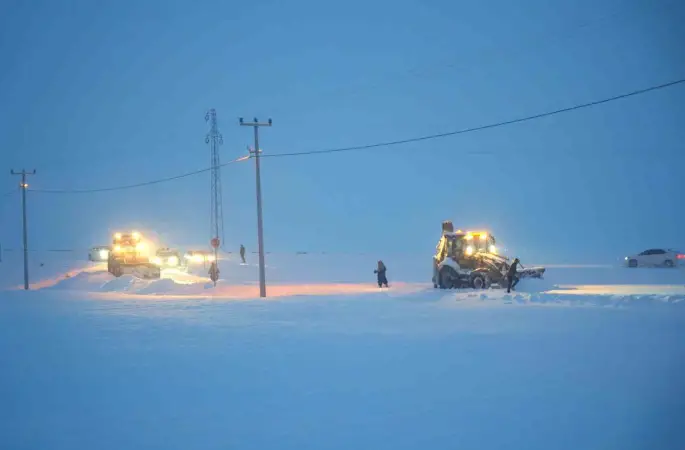 Muş’ta yoğun kar yağışı: 368 köy yolu ulaşıma kapandı
