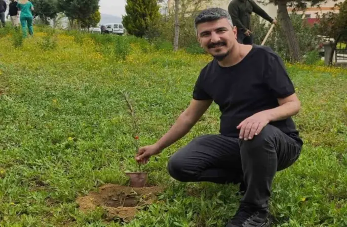 Mut Devlet Hastanesi bahçesine 150 fidan dikildi
