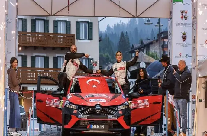 Türk ralli pilotu Nazan Zorlu, İtalya Ralli Şampiyonasındaki iki yarışıyla liderliğe yükseldi