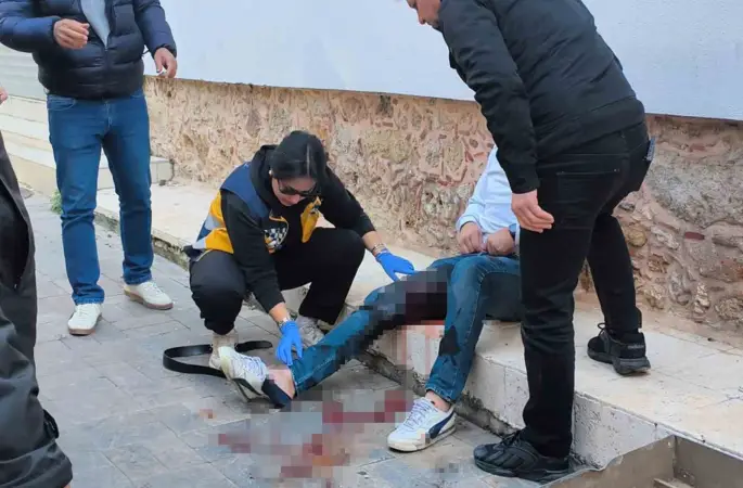 ’Neden video çekiyorsun’ tartışması kanlı bitti: 3 yaralı
