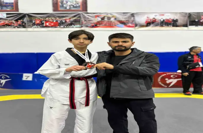 Niğdeli taekwondocudan Türkiye Şampiyonası’nda büyük başarı
