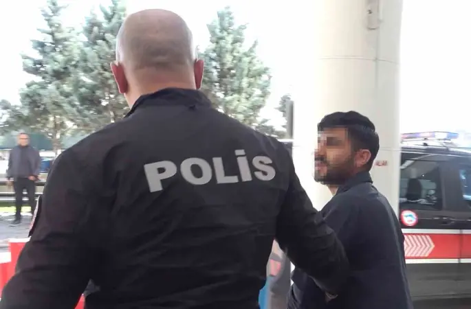 Nikahsız birliktelikten doğan bebekle fotoğraf paylaşan çift hastanede bıçaklandı
