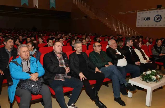 Nilüferli hentbolcular gençlerle buluştu
