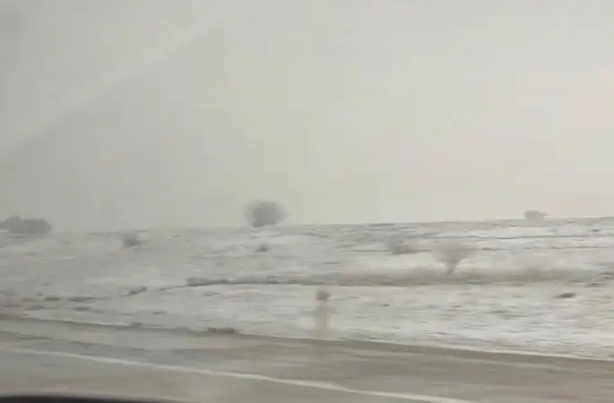 Nisan’da kar sürprizi, Kütahya-Altıntaş arası beyaza büründü
