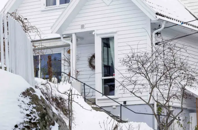 Norveç polisi, Epstein ile ilişkileri sorgulanan eski Başbakan Jagland’ın evini aradı
