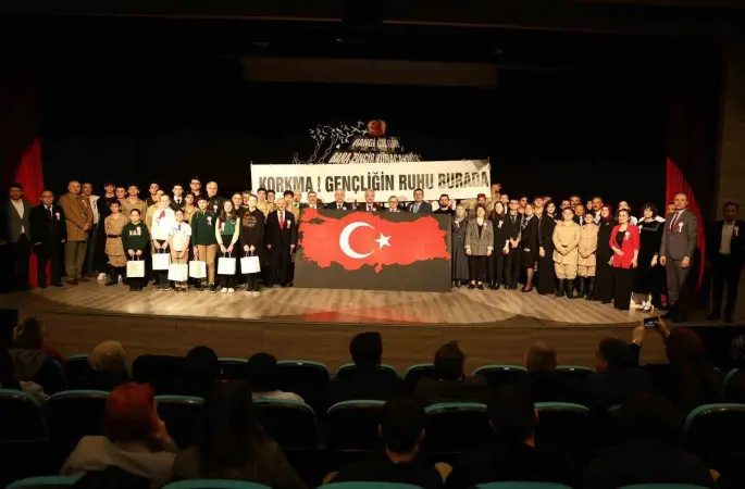 Öğrencilerden İstiklal Marşı’na anlamlı program
