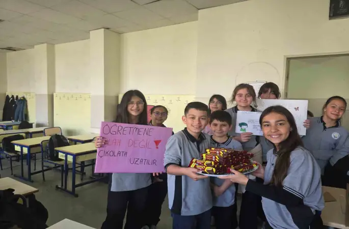 Öğretmenler ve öğrenciler birbirine moral oldu
