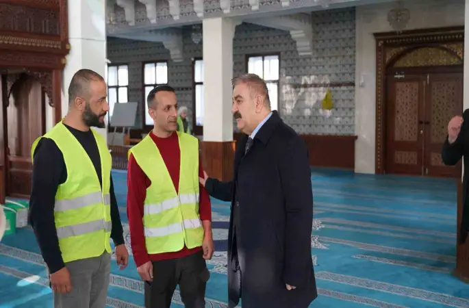 Palandöken’de Camiler Ramazan ayına hazırlanıyor
