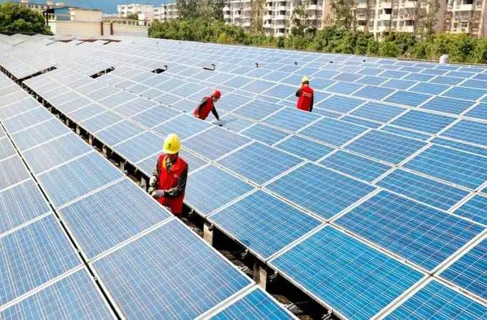 Çinli şirketler, 7 ayda 22 milyar dolarlık güneş enerjisi yatırımı yaptı